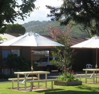 Paradise Court Villas - Australia Accommodation