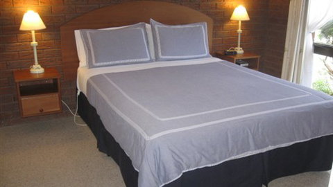 Paradise Court Villas - Australia Accommodation 1