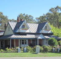 Magnolia Mansfield - Australia Accommodation