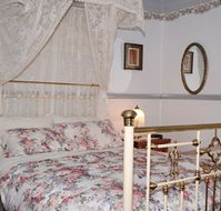Cuddledoon Cottages BB - Australia Accommodation