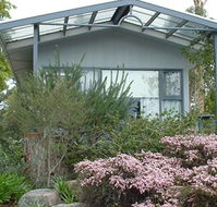 Blue Waters Cottages for Two - Australia Accommodation