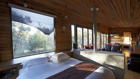 DULC - Australia Accommodation 6