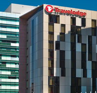 Travelodge Docklands - Australia Accommodation