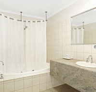 Quality Inn  Suites The Menzies - Australia Accommodation