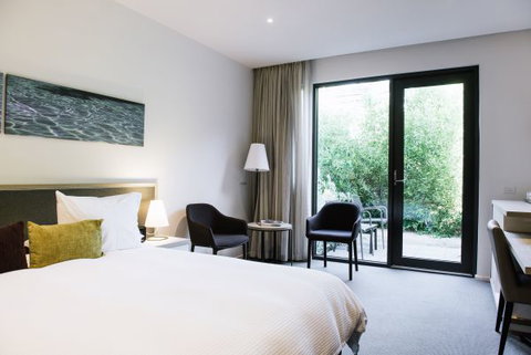 Flinders Hotel - Australia Accommodation 1