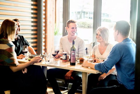 Flinders Hotel - Australia Accommodation 4