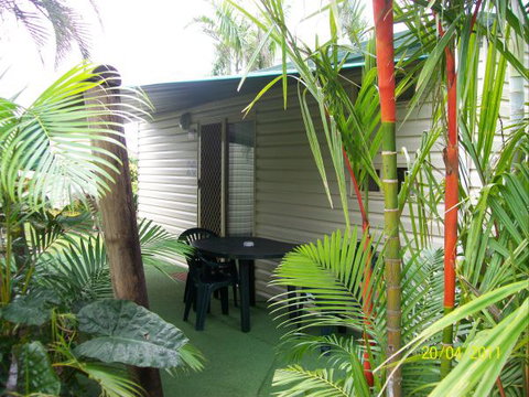Flying Fish Point Tourist Park - Australia Accommodation 1