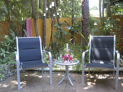 Pink Flamingo Resort - Australia Accommodation 2