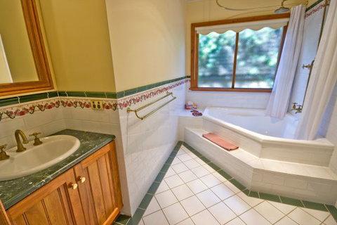 Torquay 1903 Period Cottages - Australia Accommodation 4