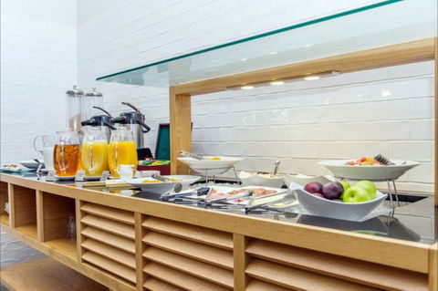 Alpha Canberra Hotel And Apartments - Australia Accommodation 6
