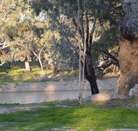 Beds in the Barwon - Australia Accommodation