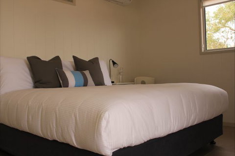Cooper's Country Lodge - Australia Accommodation 0