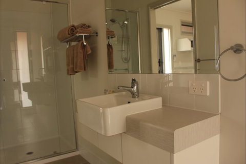 Cooper's Country Lodge - Australia Accommodation 2