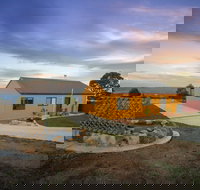 Majestic View Cottages - Australia Accommodation