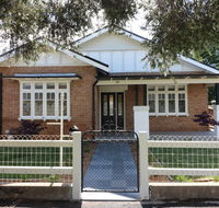 Roseneath Cottage - Orange Heritage - Australia Accommodation
