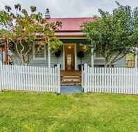 Hindmarsh Park Holiday Cottage - Australia Accommodation