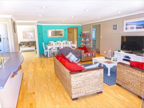 Palais D'Amor At Greenwell Point - Australia Accommodation 53