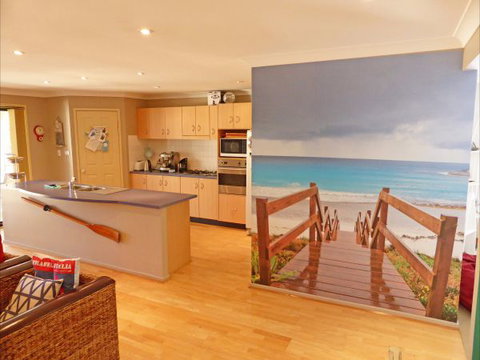 Palais D'Amor At Greenwell Point - Australia Accommodation 59