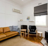 Castleview Cottage - Australia Accommodation