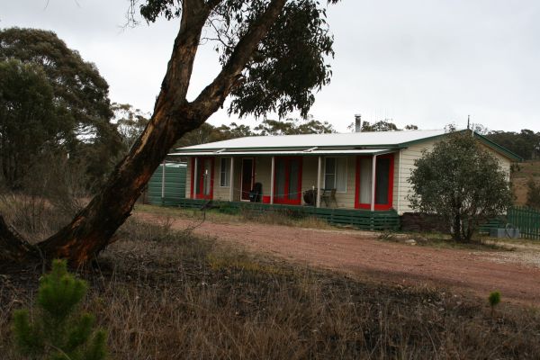 Bywong NSW Australia Accommodation