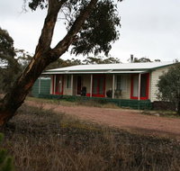 Christmas Tree Cottage - Australia Accommodation