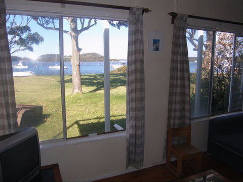 Palais D'Amor At Greenwell Point - Australia Accommodation 80