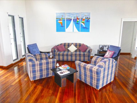 Palais D'Amor At Greenwell Point - Australia Accommodation 25