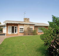 Coastal Cottage - Australia Accommodation