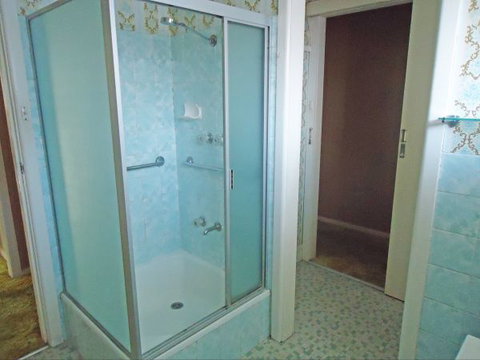 Palais D'Amor At Greenwell Point - Australia Accommodation 75