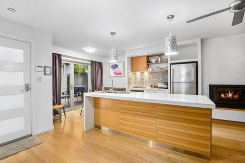 Limestone Coast Apartments - Australia Accommodation 6