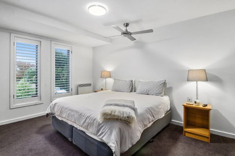 Limestone Coast Apartments - Australia Accommodation 7