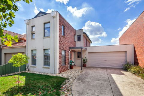 Phoenix House - Ballarat Townhouses - Australia Accommodation 0
