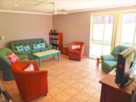 Palais D'Amor At Greenwell Point - Australia Accommodation 123