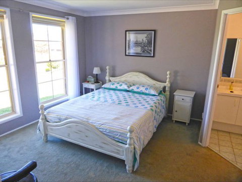 Palais D'Amor At Greenwell Point - Australia Accommodation 126