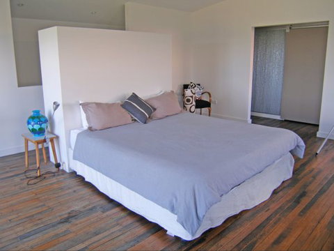 Palais D'Amor At Greenwell Point - Australia Accommodation 94