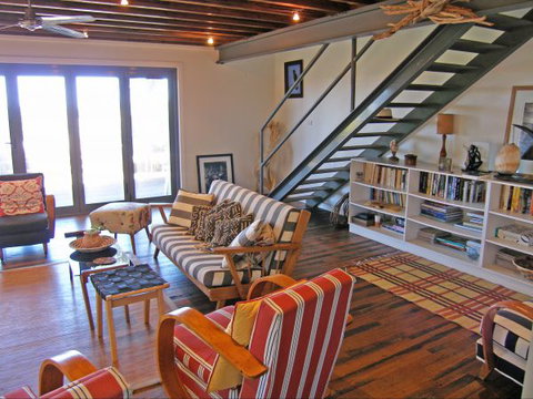 Palais D'Amor At Greenwell Point - Australia Accommodation 96