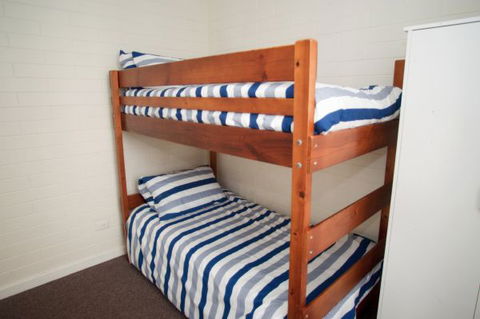 The Dolphins 1 - Australia Accommodation 8