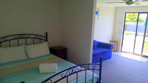 Carmen's Inn - Australia Accommodation 1