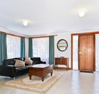 Unwind at Chapman Retreat - Australia Accommodation