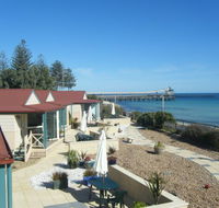The Mac's Beachfront Villas - Australia Accommodation
