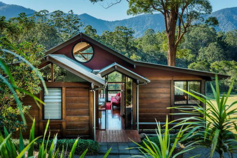 Promised Land Retreat - Australia Accommodation 0