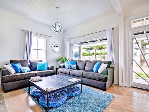 Driftwood Beach House - Australia Accommodation 3