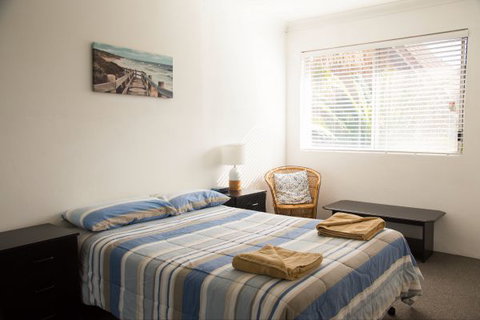 Reef Resort Apartments - Australia Accommodation 8