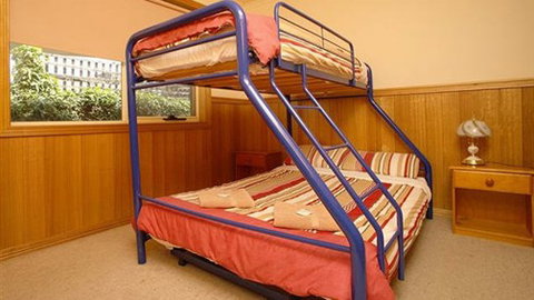 Apollo Bay Backpackers Lodge - Australia Accommodation 2