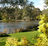 The Burrow at Wombat Bend Bed and Breakfast - Australia Accommodation
