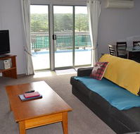 House on the Hill Port Campbell - Australia Accommodation