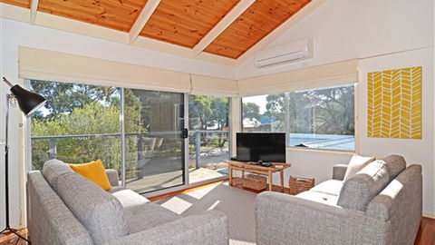 Barrakee Beach House - Anglesea - Australia Accommodation 0