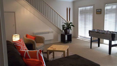 Acacia Villa - Australia Accommodation 6