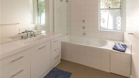 Muscat House - Australia Accommodation 3