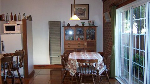 Abaco House - Australia Accommodation 4